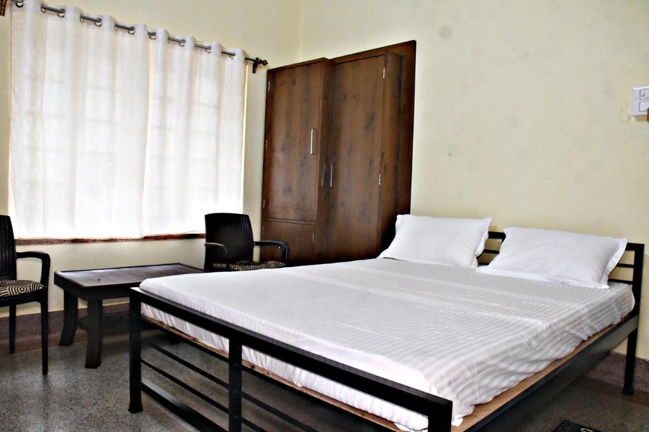 Jhargram Eshani Hotels And Guest House 外观 照片
